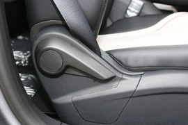 2023款比亚迪驱逐舰05