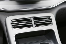 2023款比亚迪驱逐舰05