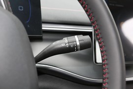 2023款比亚迪驱逐舰05