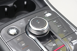 2023款比亚迪驱逐舰05