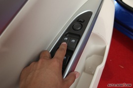 2009款东风风神S30试驾