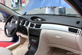 2009款东风风神S30试驾