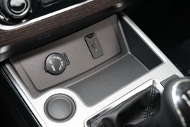 2023款东风风行T5