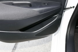 2023款丰田卡罗拉