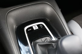 2023款丰田卡罗拉