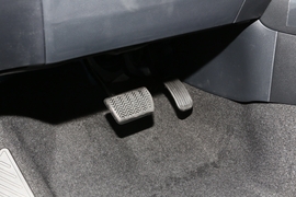 2023款丰田卡罗拉