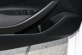 2023款丰田卡罗拉