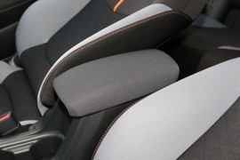 2023款丰田卡罗拉