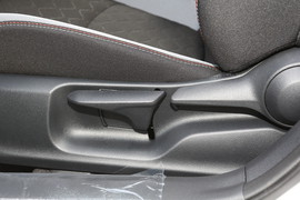 2023款丰田卡罗拉