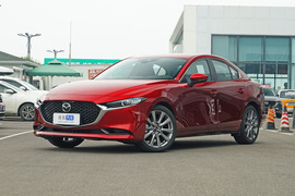 2023款马自达3