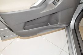 2014款丰田逸致180G豪华版