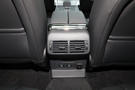 2024款路虎揽胜星脉