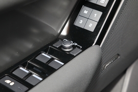 2024款路虎揽胜星脉