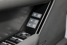 2024款路虎揽胜星脉