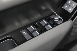 2024款路虎揽胜星脉