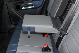 2023款雪铁龙天逸C5