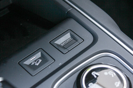 2023款雪铁龙天逸C5