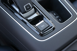 2023款雪铁龙天逸C5