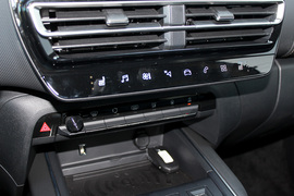 2023款雪铁龙天逸C5