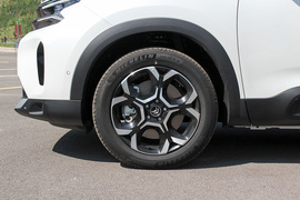 2023款雪铁龙天逸C5