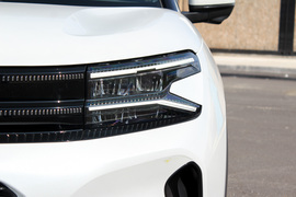 2023款雪铁龙天逸C5