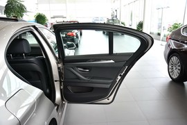 2014款宝马520i典雅型