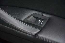 2014款宝马520i典雅型
