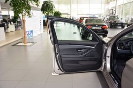 2014款宝马520i典雅型