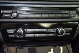 2014款宝马520i典雅型