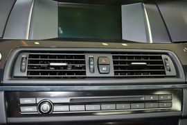 2014款宝马520i典雅型