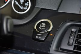 2014款宝马520i典雅型