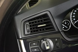 2014款宝马520i典雅型