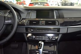2014款宝马520i典雅型