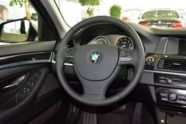 2014款宝马520i典雅型
