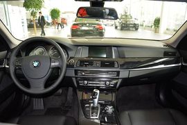 2014款宝马520i典雅型