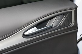 2023款阿尔法·罗密欧Stelvio斯坦维