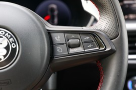 2023款阿尔法·罗密欧Stelvio斯坦维