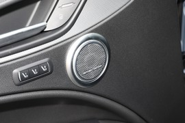 2023款阿尔法·罗密欧Stelvio斯坦维