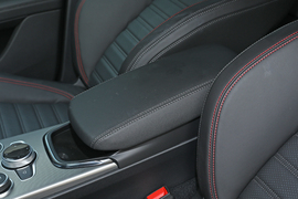 2023款阿尔法·罗密欧Stelvio斯坦维