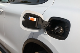 2023款阿尔法·罗密欧Stelvio斯坦维