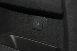 2023款阿尔法·罗密欧Stelvio斯坦维