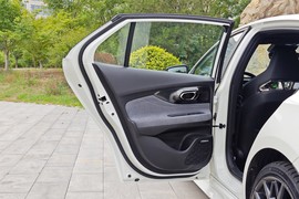 2023款广汽传祺影豹