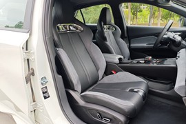 2023款广汽传祺影豹