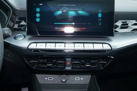 2023款上汽名爵5