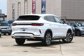 2023款比亚迪宋PLUS新能源