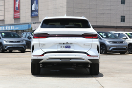 2023款比亚迪宋PLUS新能源