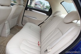 2009款东风风神S30试驾