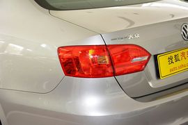 2014款大众速腾1.6L手动时尚型