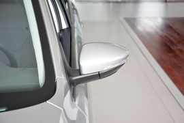 2014款大众速腾1.6L手动时尚型