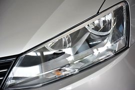 2014款大众速腾1.6L手动时尚型